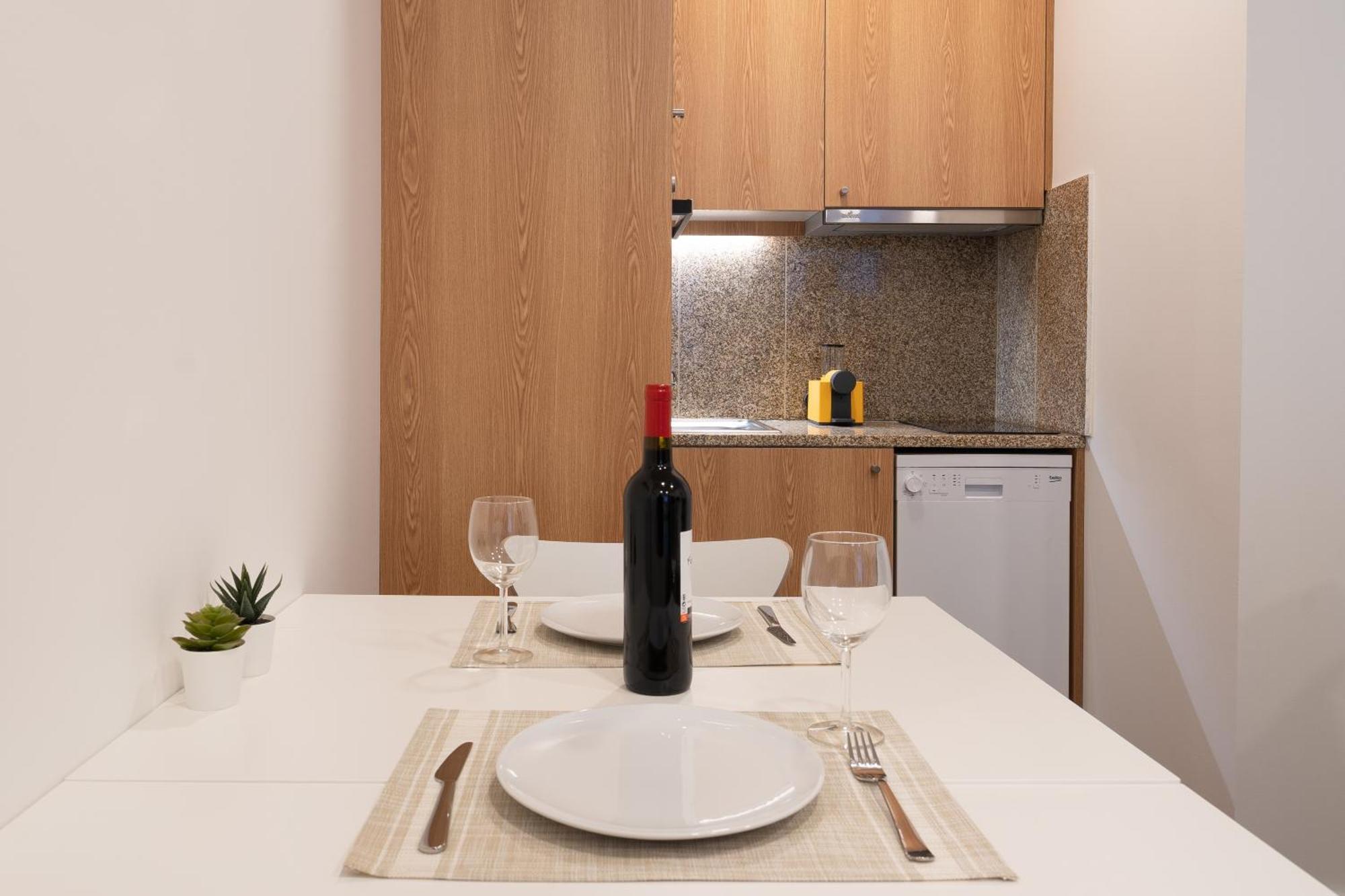 Host Wise - Modern Studios With Terrace - Walk Everywhere Porto Værelse billede