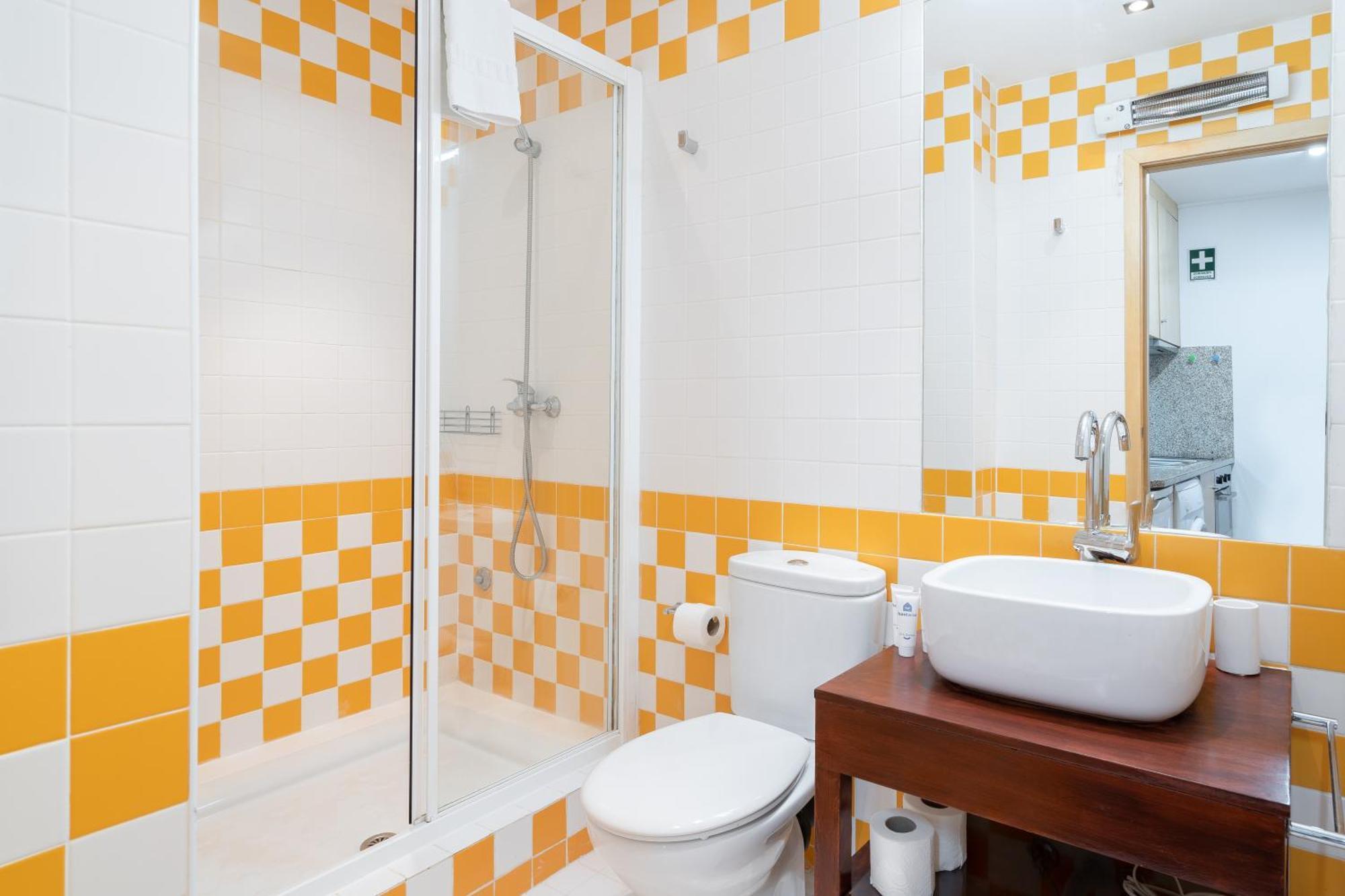 Host Wise - Modern Studios With Terrace - Walk Everywhere Porto Værelse billede