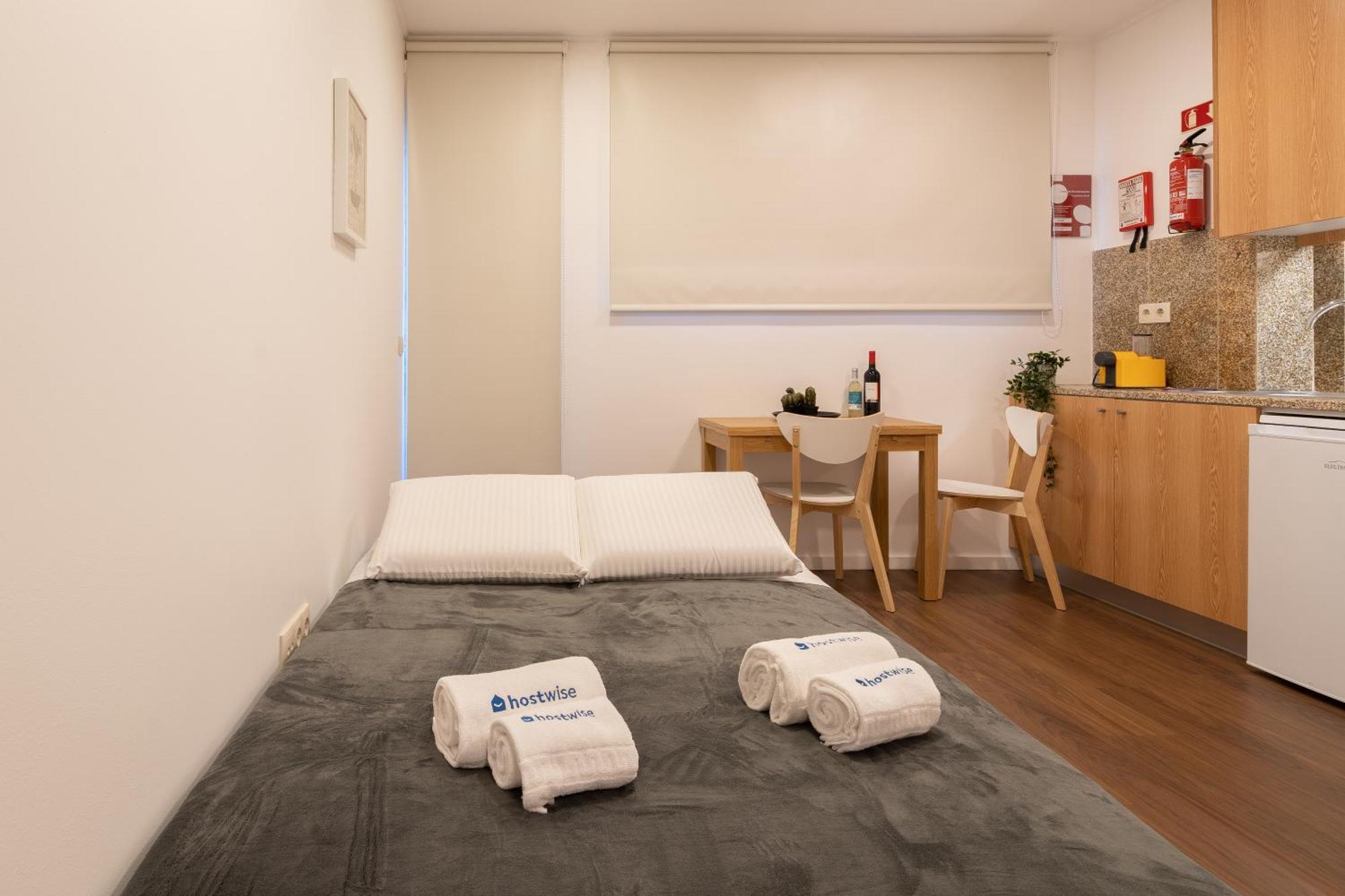 Host Wise - Modern Studios With Terrace - Walk Everywhere Porto Værelse billede